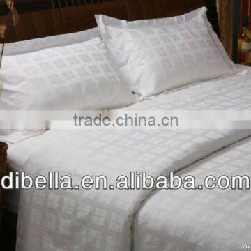 Bedding fabric of cotton in white or other solid color