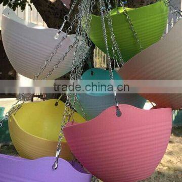 Plastic hanging flower Pots factory direct selling