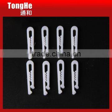 40mm Length White Plastic Shirt Clip With Teeth photo-2