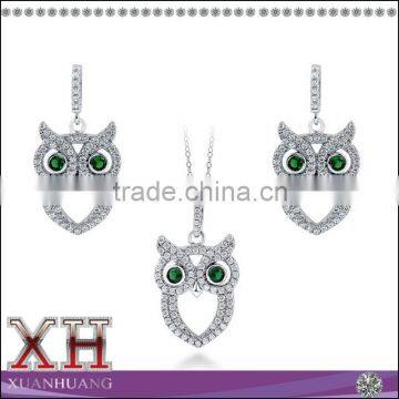 Animal Design Jewelry 925 Sterling Silver Green Emerald OWL Earring and Pendannt Set