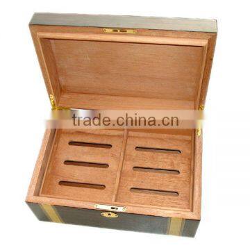 wooden cigar case