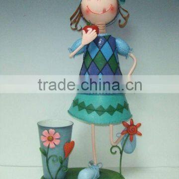 Metal dolls for garden decoration use