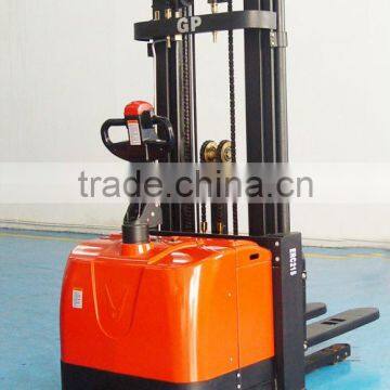 1.5ton ride-on electric stacker