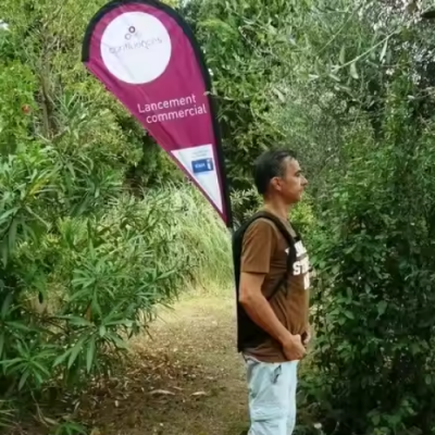 Weihai WZRODS Human Moving Walking Backgrounds Feather Teardrop Rectangle Net Backpack Flagpole for Outdoor Side Printing photo-4