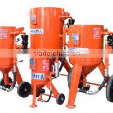 Portable abrasive blast equipment