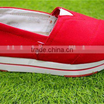 In the latest fashion red bottom high women canvas shoes