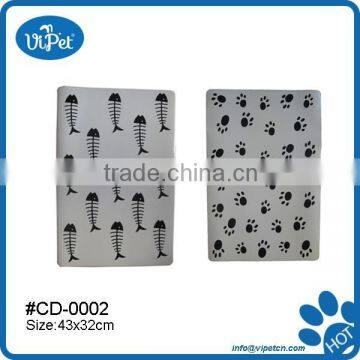 New design plastic dog mat