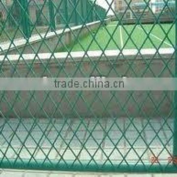 light weight expandable metal mesh fencing