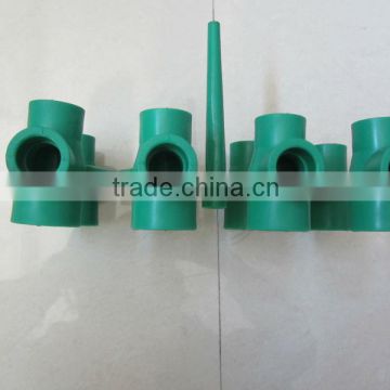 Reducing Three-Way Tee Pipe Fitting Injection Mould/8 Cavities