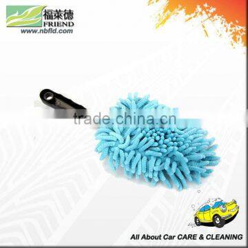 Extendible microfiber duster