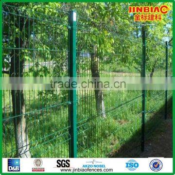 Green garden fence netting