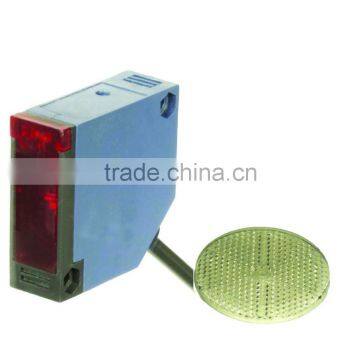 Q50 Cable / Plug series Retro reflective photoelectric sensor