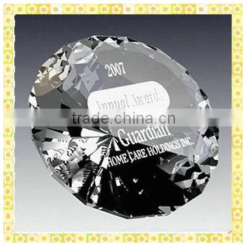 Choice Engraved Crystal Diamond Shaped Paperweight For Couple Souvenirs