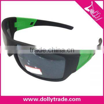 Promotional Black Cheap Plastic Frame Men Sport Sunglasses