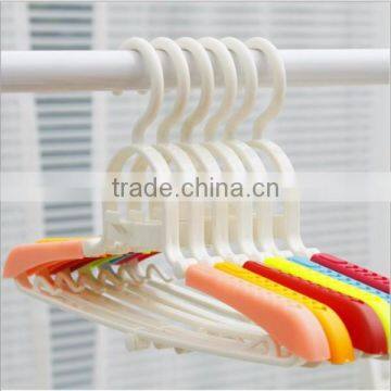 3~10pcs Fashion Plastic Pearl Bow Shirt Clothes Hangers Anti-Slip for Adult Top