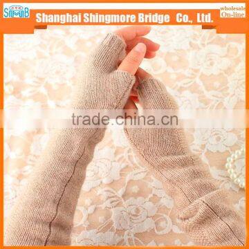 2017 China Hot Sales New Style High Standard Wool Yarn Glove Half Finger for Women