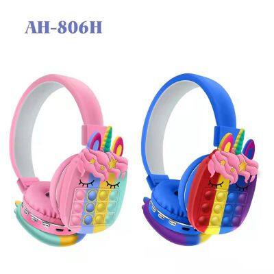 Wireless Bluetooth Kids Headphones Cat Ear Bluetooth LED Light Up Kids Wireless Headphones Over Ear With Microphone