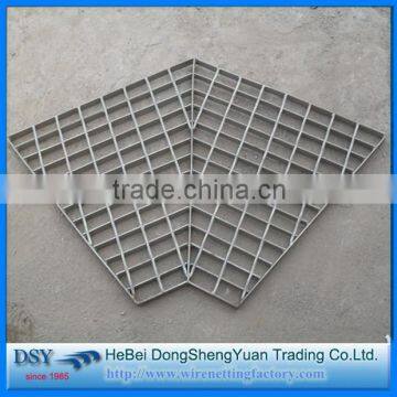 Bigger Round Holes Customized Hot Dip Galvanized Steel Grating(factory,since 1985)