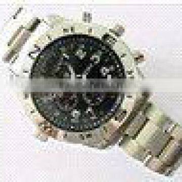 High Definition camera watch 102