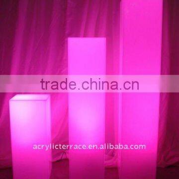 LED Pinspot in Acrylic Pillar (Pink)