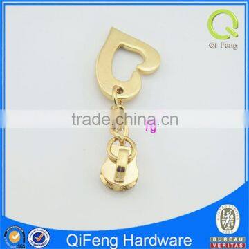 HS-033 closed end metal zipper custom gold heart shape design