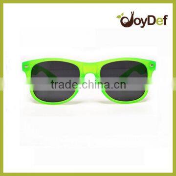 hot selling women sunglasses party and vacation style sunglasses fashion green frame eyewear glasses