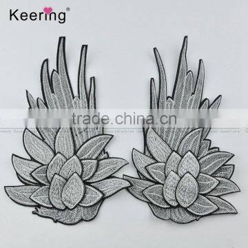Fashion Pretty Lotus Flower Embroidery Patch Pair WEF-020