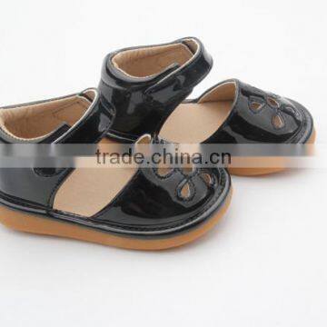 New Style Kids Rubber Baby Shoes Squeaky Shoes for Black photo-5