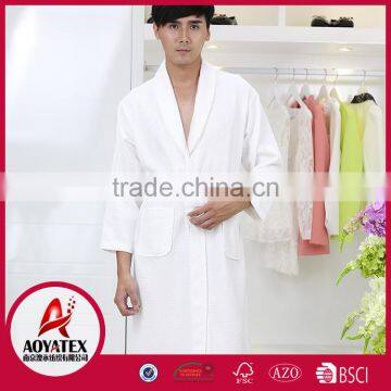 China Factory High Quality 100% Cotton Waffle Bathrobe photo-4