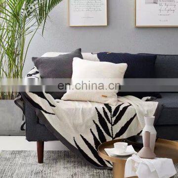 Amazon Hot Sale RAWHOUSE Custom Pom Pom 100% Cotton Cozy Knitted Pillow Case Cushion Cover photo-3