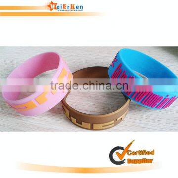 promotional cheap free custom made silicone band