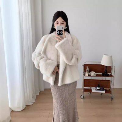 Winter's new short fur one-piece eco-friendly fur coat for women, imitation mink fur coat in Korean style, with a high-end and fashionable feel