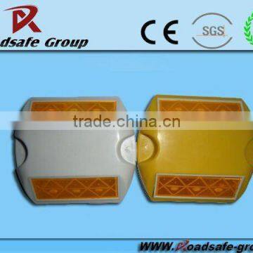 2013 RSG Good Apperance and best price 3m Plastic Road Stud