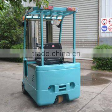 3-wheel Electric Forklift photo-2