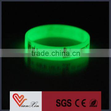 Cheap Custom Logo Grow in Tthe Dark Panton Colorfill in Silicone Wristband no Minimum Order