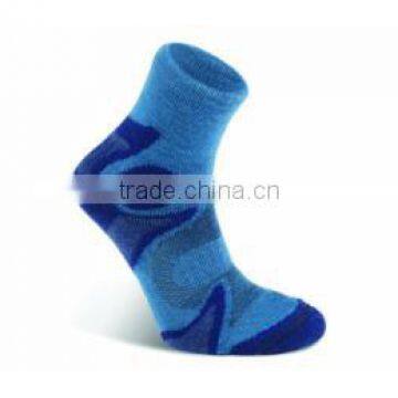 Wholesale custom design custom logo top quality cotton custom logo sport socks