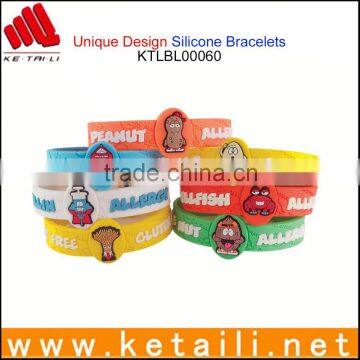 China Alibaba Wholesale OEM Design Silicone Band Bracelet Kit South Africa Bracelet Silicone Batman Silicone Bead Bracelets