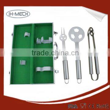 Factory 3pcs bbq tools in aluminum case in China