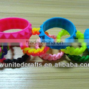 Promotional cheap top quality rubber bracelet