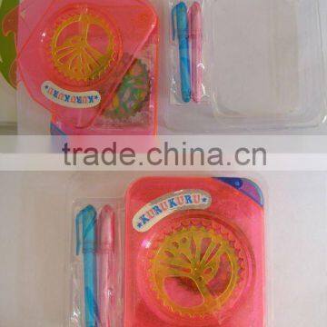 Educational drawing sets with plastic box and pen