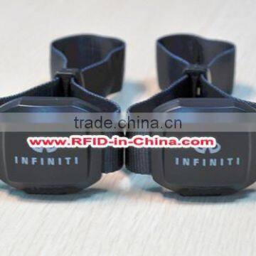 Programmable RFID Wristband With LED Light With Low Price photo-4