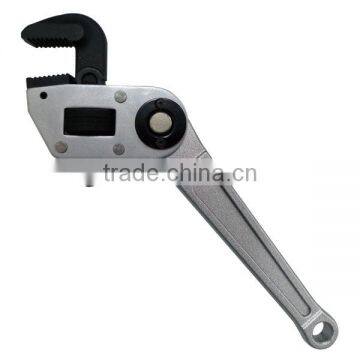 Multi-Angle Pipe Wrench