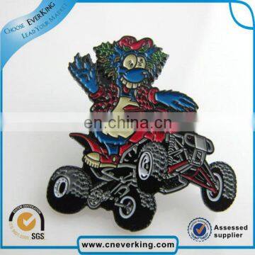 new design fashion carton lapel pin for school