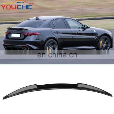 Rear trunk wing spoiler for Alfa Romeo Giulia 2017 2018 carbon fiber spoiler