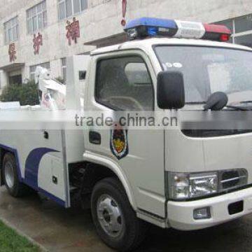 Dongfeng 4x2 Furuika road wrecker truck for rescuing broken car