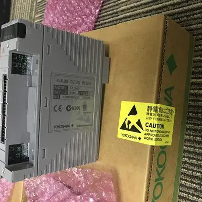 YOKOGAWA AAI543-H00 Analog Output Module for Chemical Plant Instrumentation