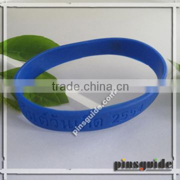 2014 Custom Logo Words Embossed Soft Rubber Mens Bracelet Models For Thailand Event Souvenir