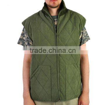 Green quilted hunting vest for men