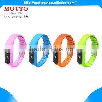 IP57 Waterproof E06 Smartband data synchronization to mobil app