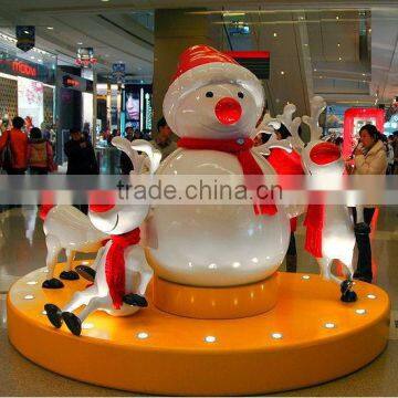 Fiberglass Christmas Snowman/Smowman with cute animals Decoration for mall center